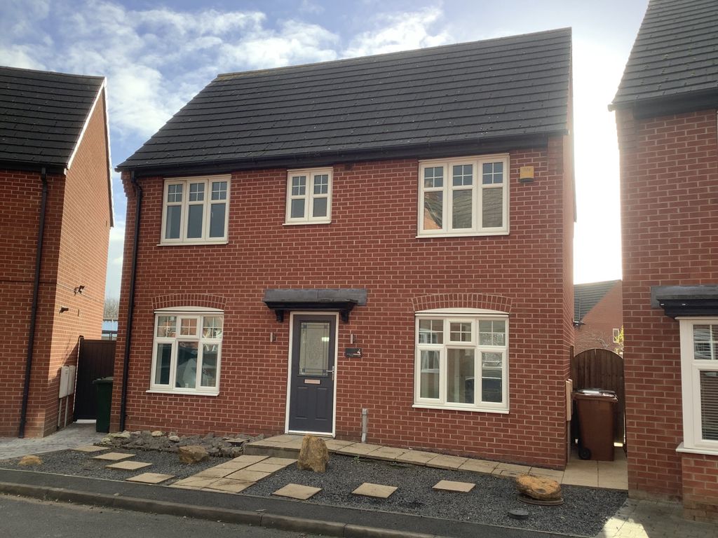 3 bed detached house for sale in Reservoir Way, Woodville DE11, £240,000