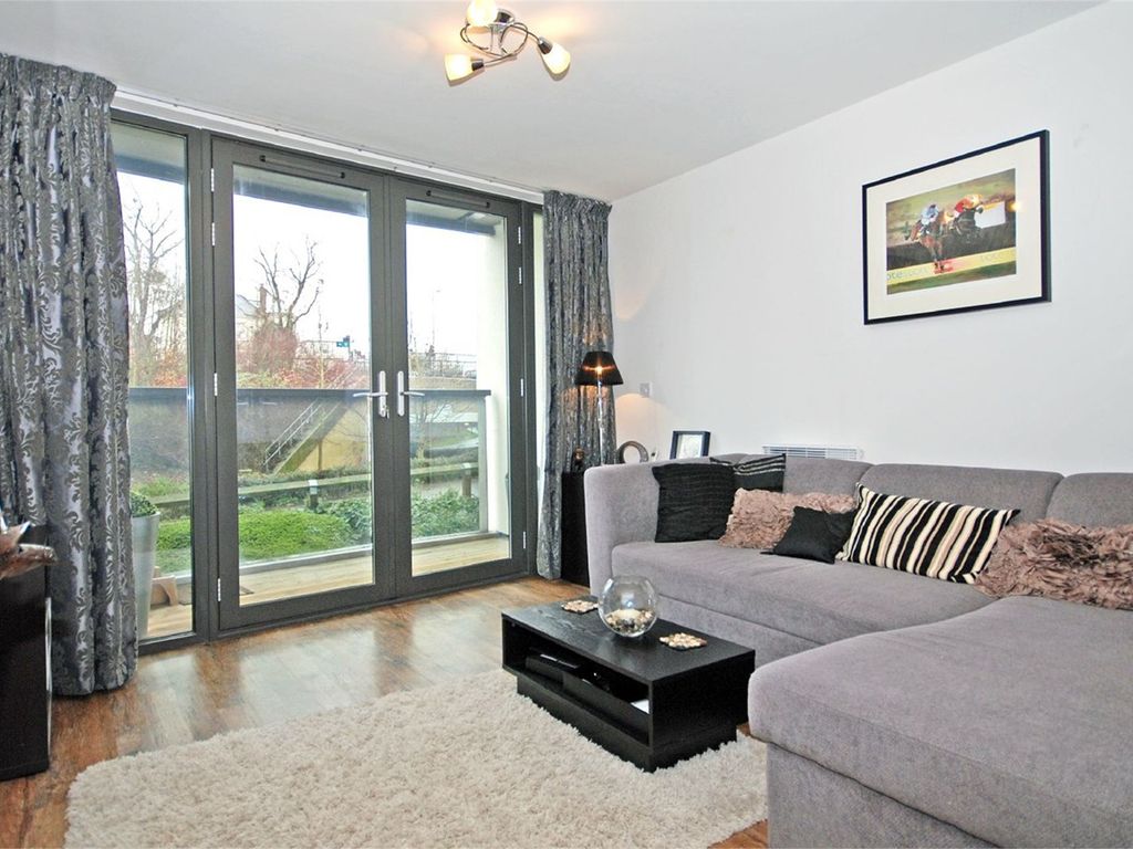 1 bed flat for sale in Honeybourne Way, Cheltenham GL50, £155,000