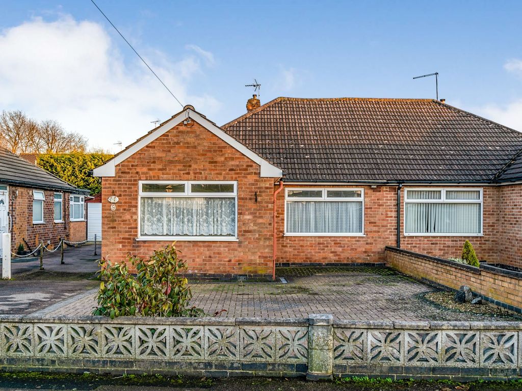 3 bed bungalow for sale in College Road, Syston LE7, £285,000