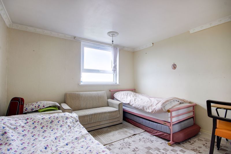 2 bed flat for sale in Sark House, Eastfield Road, Enfield EN3, £210,000