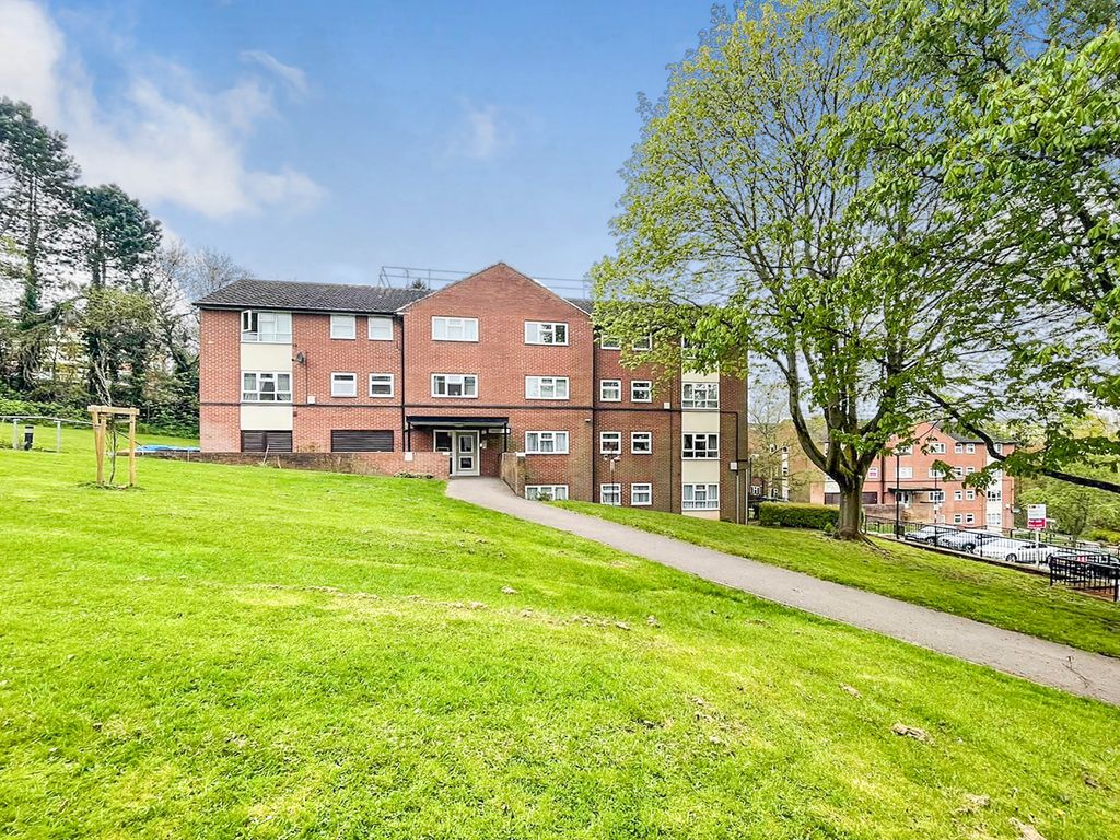 2 bed flat for sale in St. Clares Close, Derby DE22, £80,000
