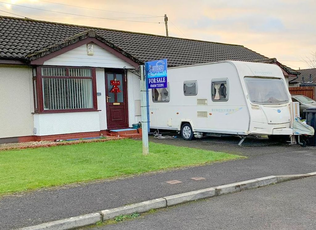 2 bed bungalow for sale in Cwm Farteg, Bryn, Port Talbot SA13, £130,000
