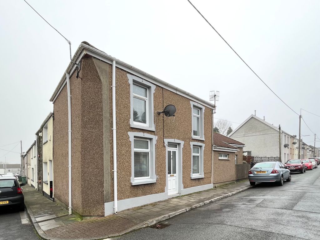 2 bed end terrace house for sale in Brook Street, Aberdare, Mid Glamorgan CF44, £104,950