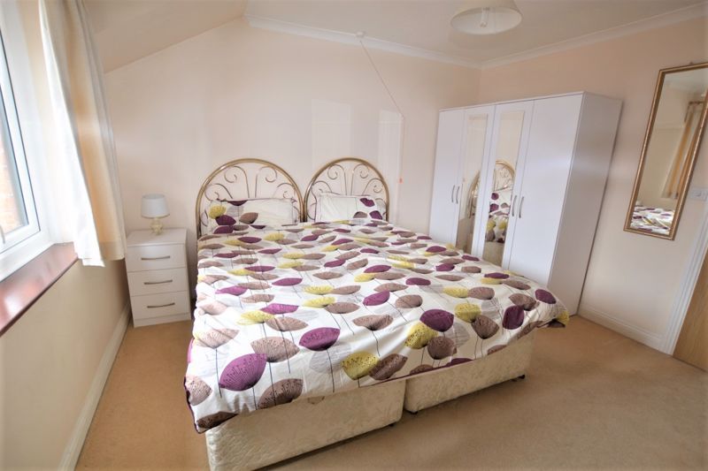 1 bed property for sale in Windsor Close, Northwood HA6, £159,000