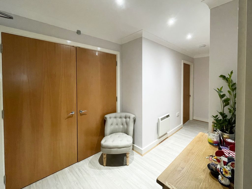 2 bed flat for sale in Channel Way, Ocean Village, Southampton SO14, £255,000