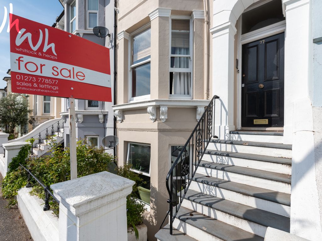 1 bed flat for sale in Blatchington Road, Hove BN3, £260,000