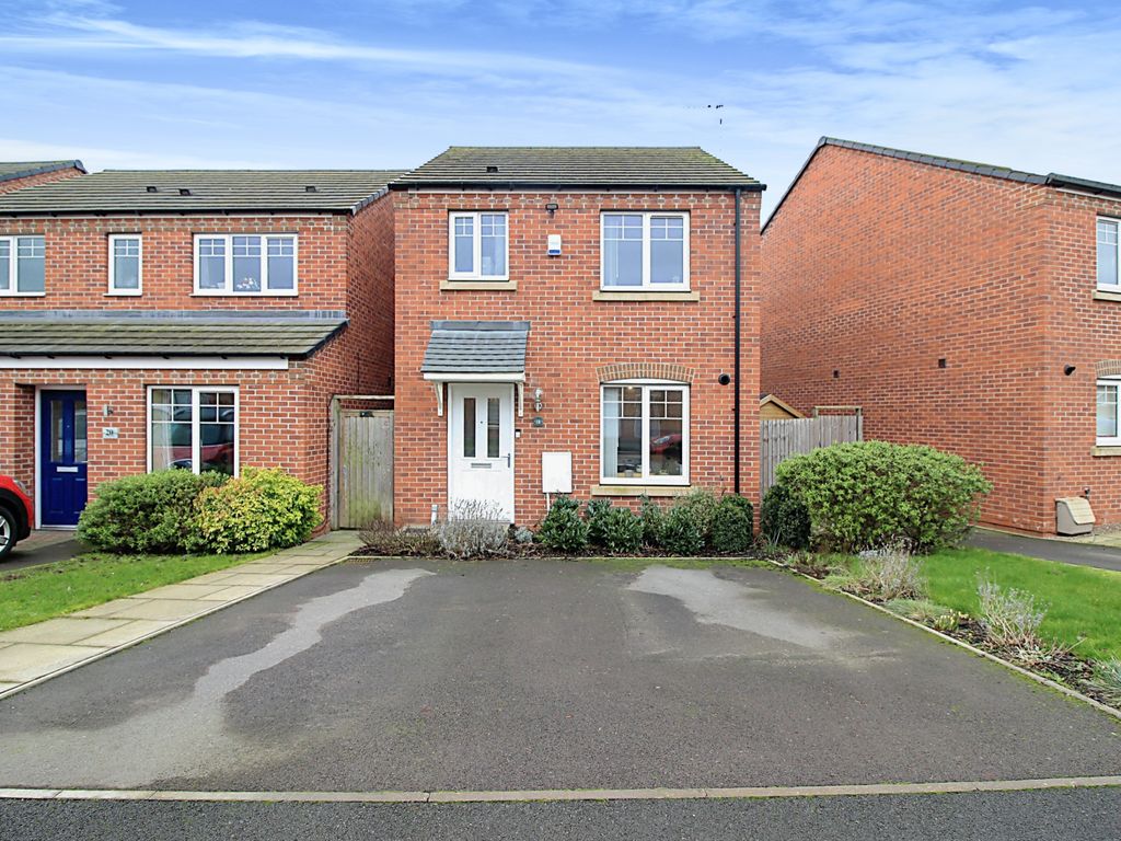 3 bed detached house for sale in Victoria Walk, Stafford ST18, £275,000