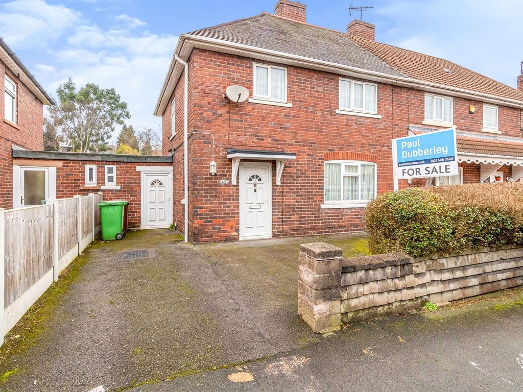 3 bed semi-detached house for sale in Victory Avenue, Darlaston, Wednesbury WS10, £159,500