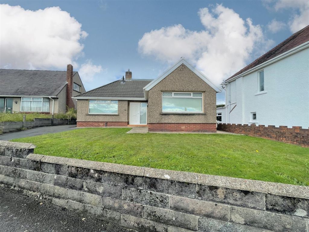 2 bed detached bungalow for sale in Serecold Avenue, Skewen, Neath SA10, £239,950