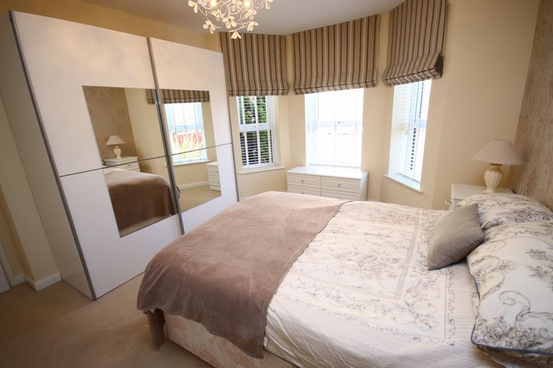 2 bed flat for sale in Abbey Road, Llandudno LL30, £185,000