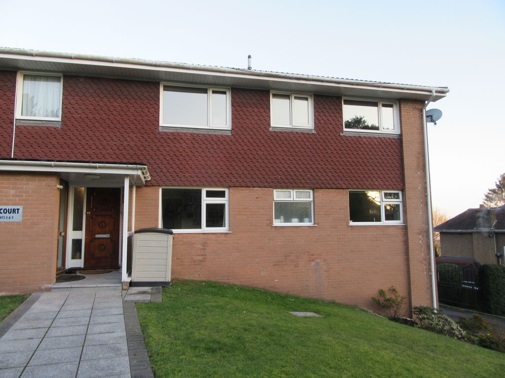 2 bed flat for sale in Cefn Court, Stow Park Circle, Newport NP20, £235,000