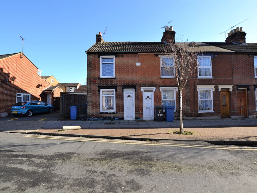 3 bed terraced house for sale in Sirdar Road, Ipswich IP1, £170,000