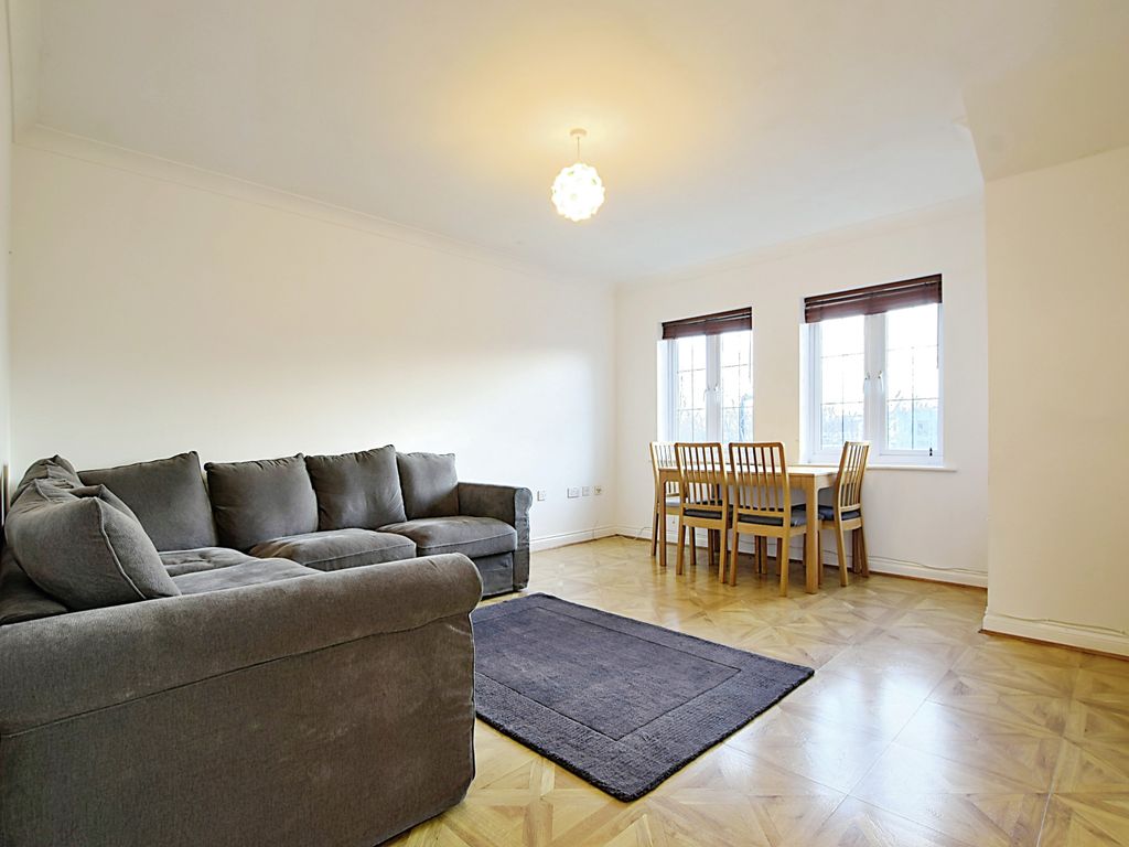 2 bed flat for sale in Great Oak Drive, Altrincham WA15, £260,000