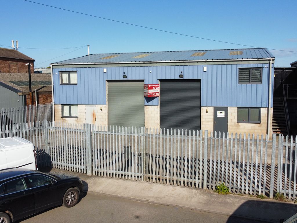 Warehouse for sale in Carsthorne Road, Hoylake CH47, £350,000