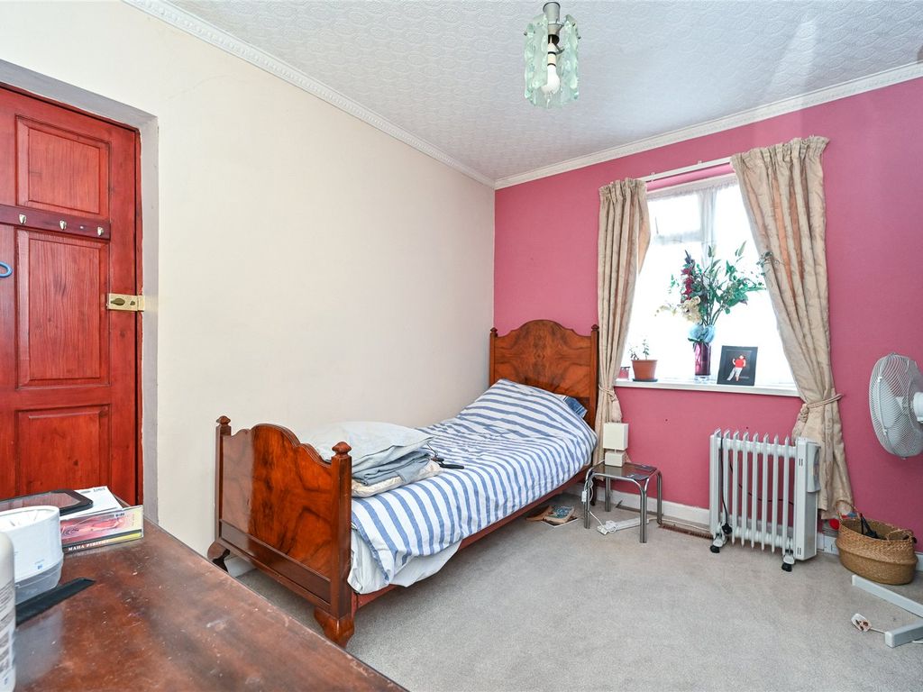 5 bed bungalow for sale in Wolverhampton Road East, Goldthorn, Wolverhampton, West Midlands WV4, £290,000