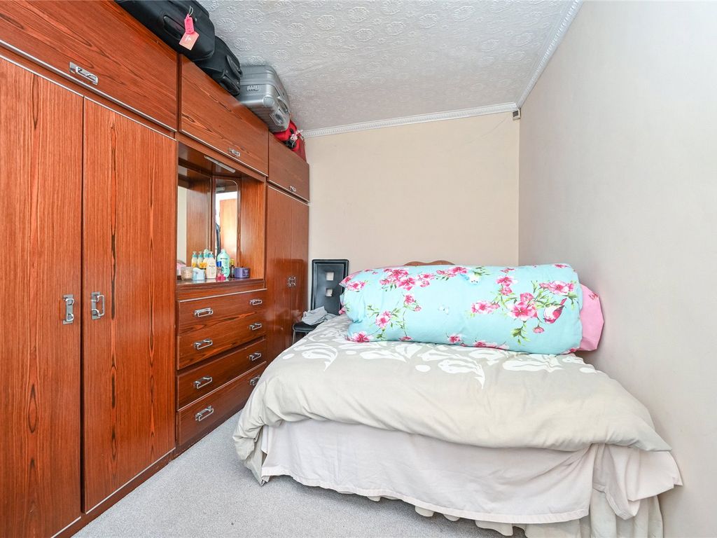 5 bed bungalow for sale in Wolverhampton Road East, Goldthorn, Wolverhampton, West Midlands WV4, £290,000