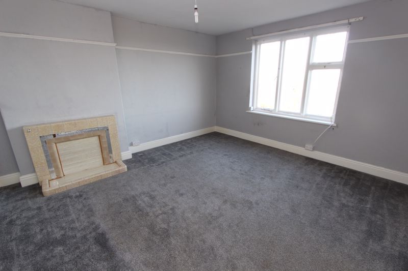 2 bed flat for sale in Abergele Road, Old Colwyn, Colwyn Bay LL29, £85,000