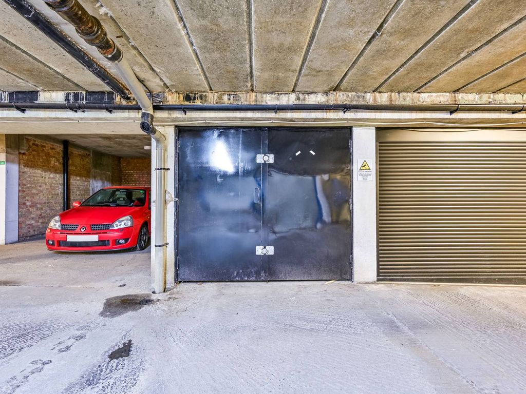 Parking/garage for sale in Vanbrugh Court, Kennington, London SE11, £55,000