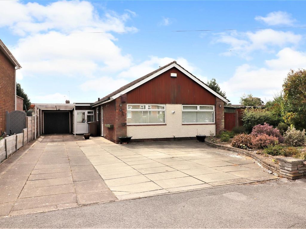 4 bed detached bungalow for sale in Beech Road, Elloughton, Brough HU15, £310,000