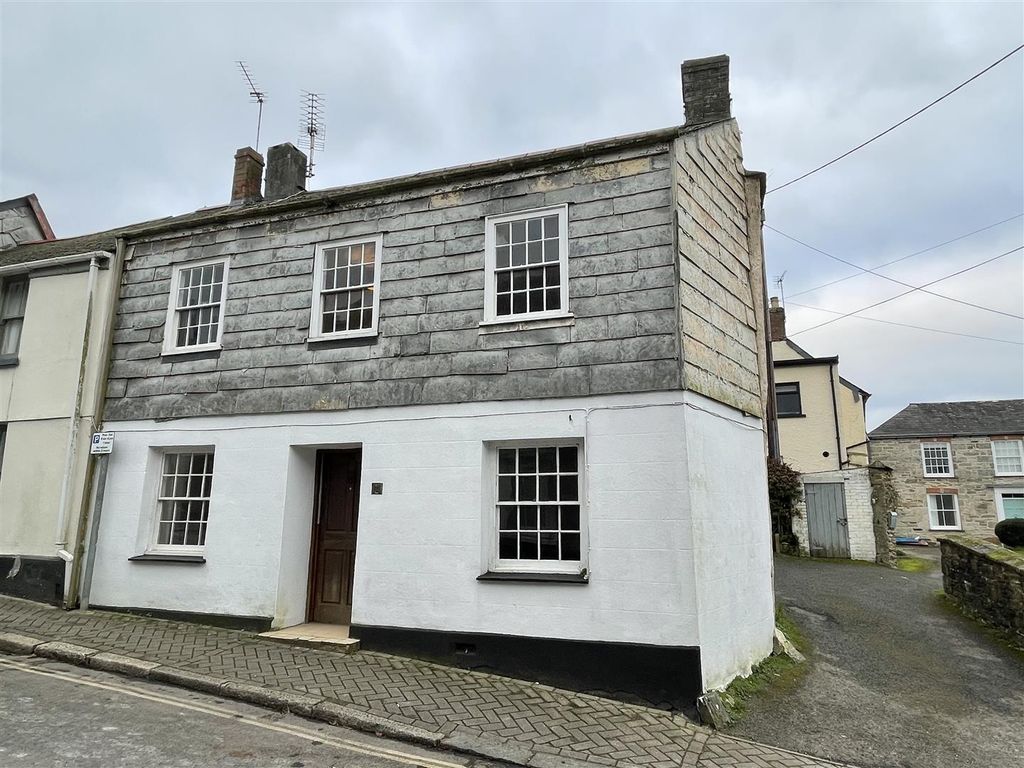 3 bed end terrace house for sale in Bank Street, St Columb, St. Columb TR9, £168,000