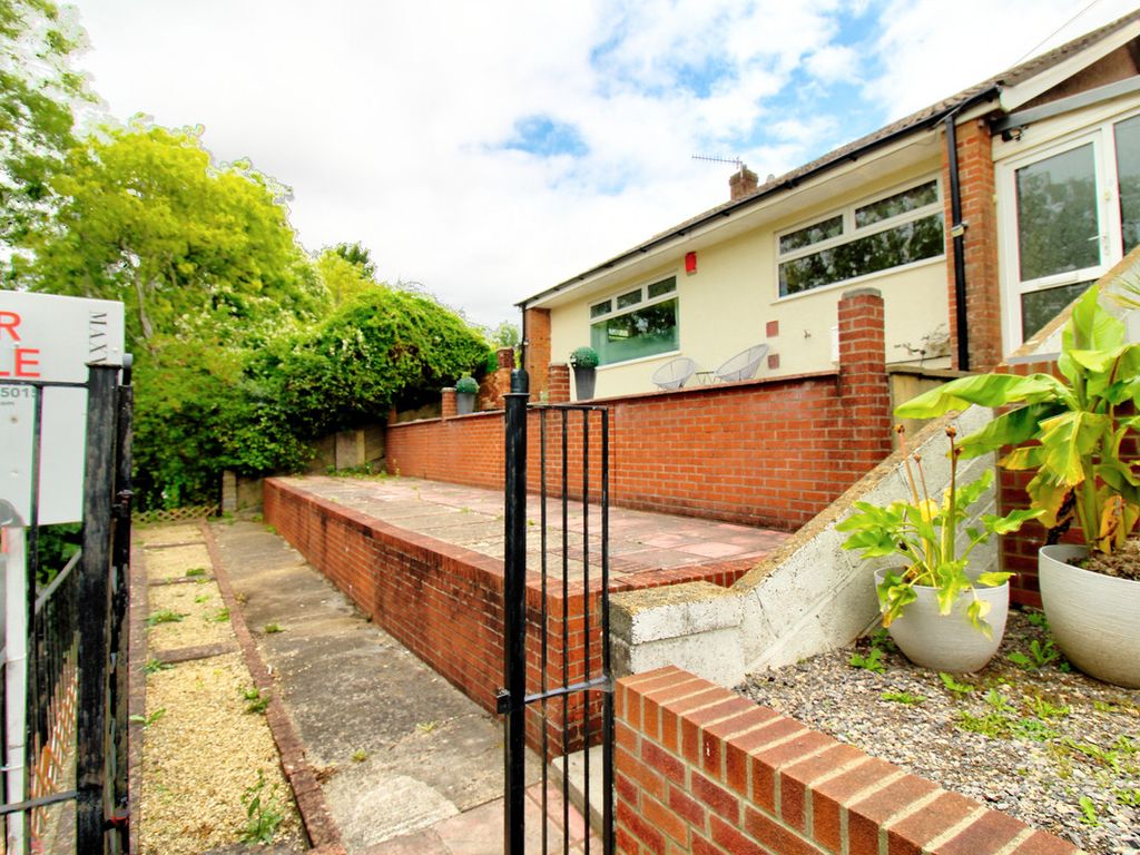 2 bed detached bungalow for sale in Novers Hill, Bristol BS4, £275,000
