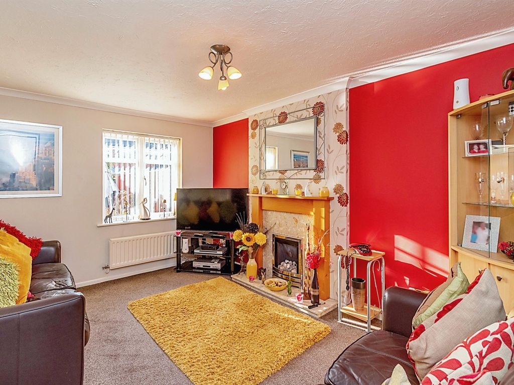 3 bed semi-detached house for sale in Conwy Close, Walsall WS2, £230,000