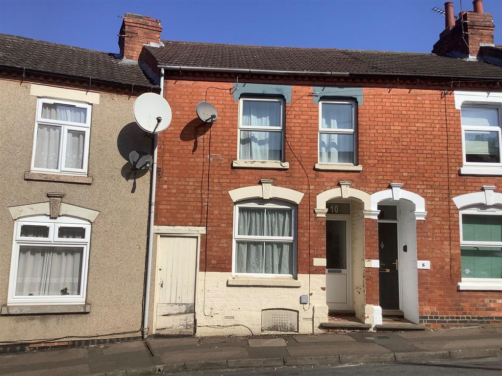 3 bed terraced house for sale in Stanley Street, Northampton NN2, £175,000