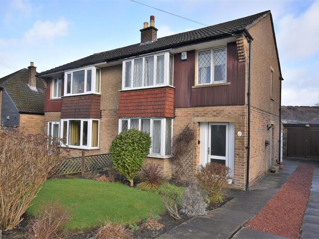 3 bed semi-detached house for sale in Leafield Avenue, Longwood, Huddersfield HD3, £190,000
