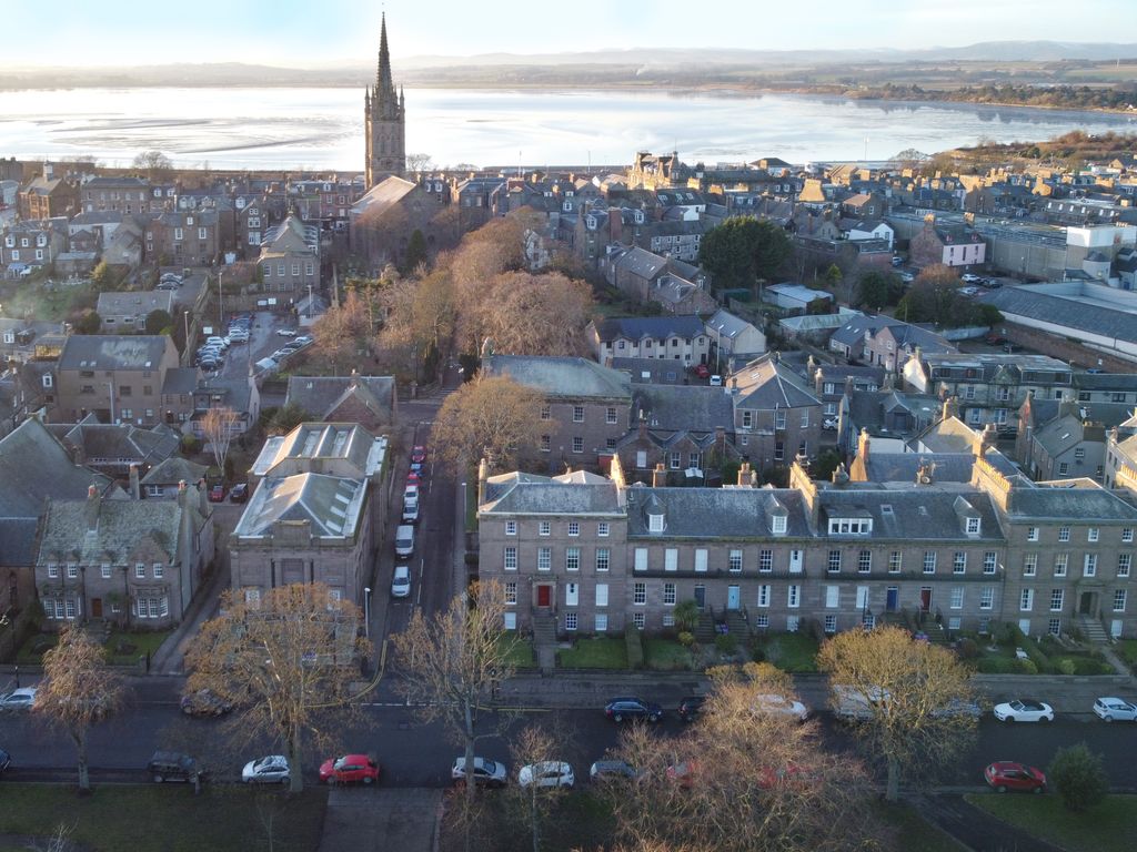 4 bed town house for sale in Panmure Terrace, Montrose DD10, £280,000