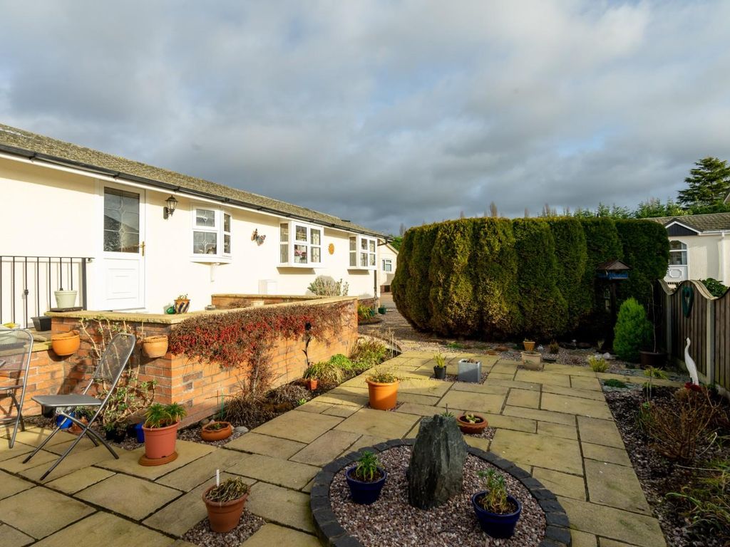 3 bed detached bungalow for sale in The Willows, Acaster Malbis, York YO23, £180,000