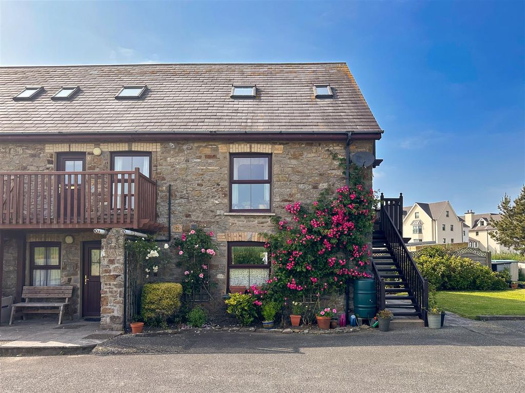 3 bed flat for sale in Enfield Road, Broad Haven, Haverfordwest SA62, £230,000