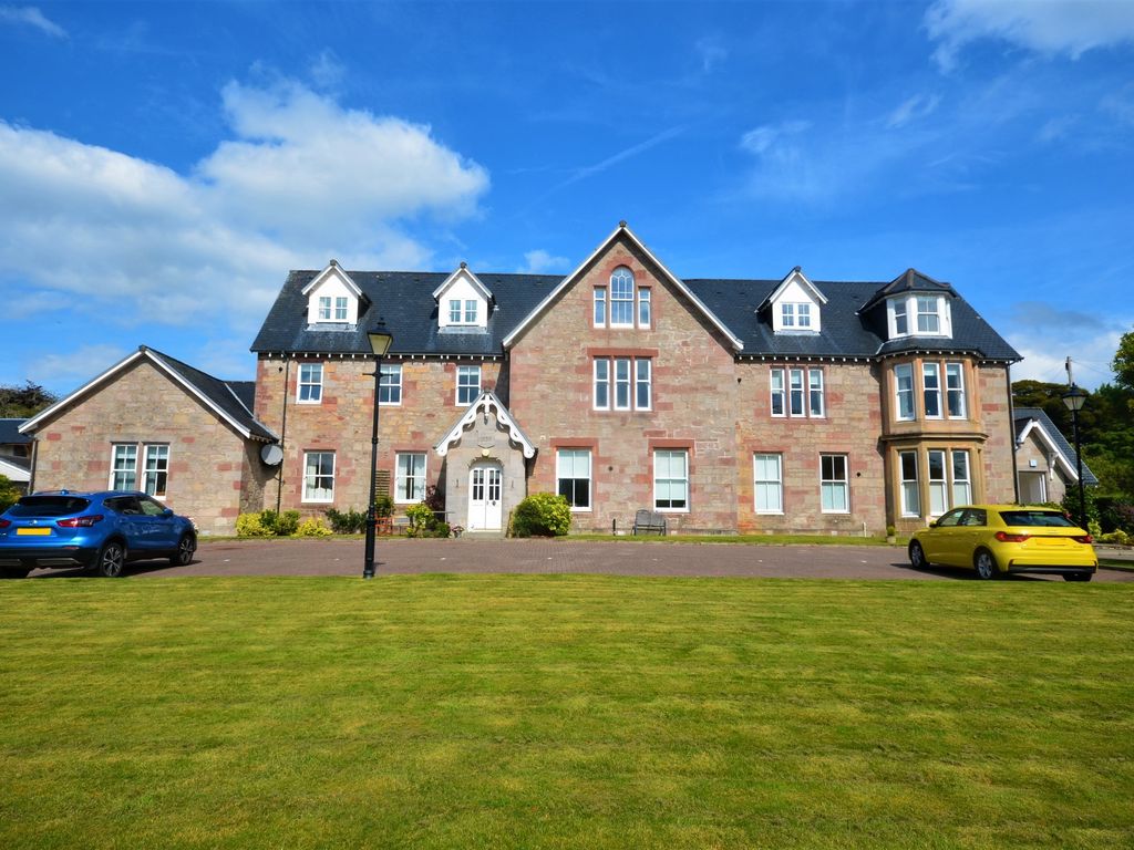 2 bed flat for sale in Larchfield, Helensburgh, Argyll And Bute G84, £249,500