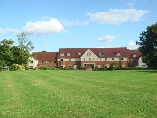 2 bed flat for sale in Tudor Court, Draycott. Derby, United Kingdom DE72, £195,000