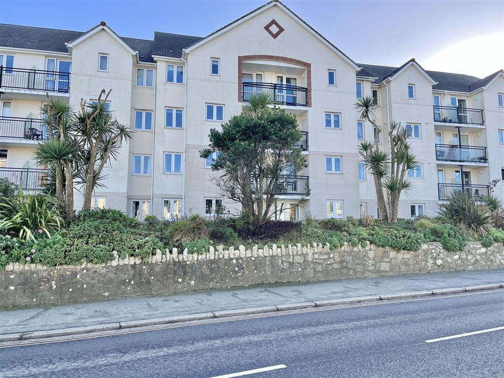 1 bed flat for sale in Windsor Court, Mount Wise, Newquay TR7, £89,999