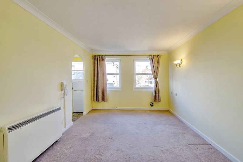 1 bed flat for sale in Homechester House, Dorchester DT1, £80,000