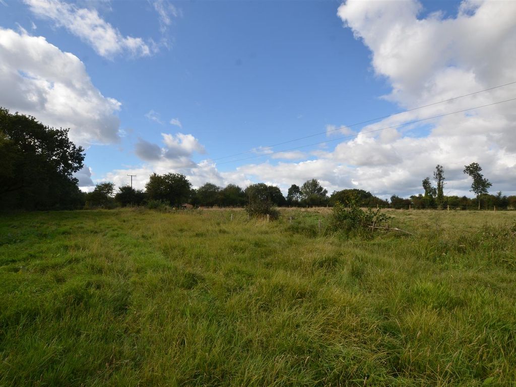 Land for sale in Fen Road, Carleton Rode, Norwich NR16, £250,000