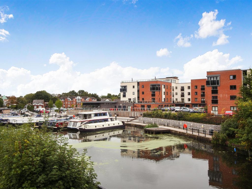 1 bed flat for sale in Marbury Court, Chester Way, Northwich CW9, £180,000