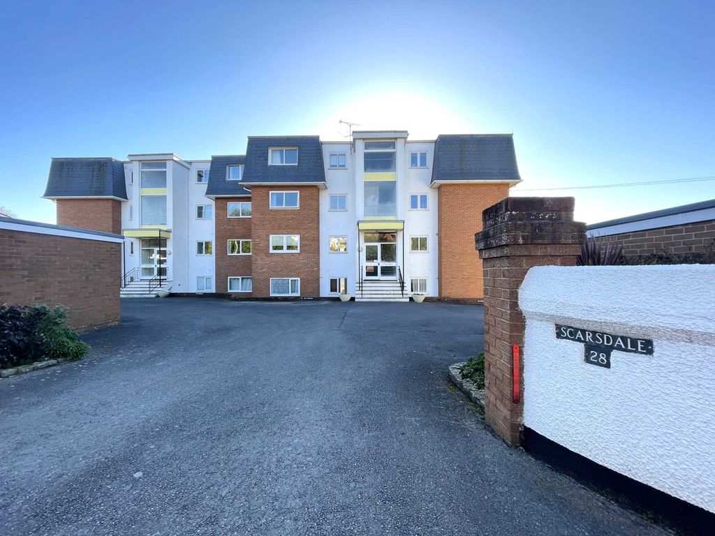 3 bed flat for sale in Douglas Avenue, Exmouth EX8, £300,000