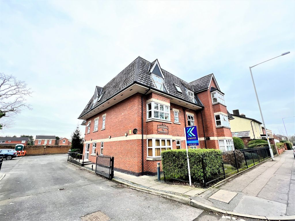 2 bed flat for sale in Centurion Court, Watling Street Road, Preston, Lancashire PR2, £105,000