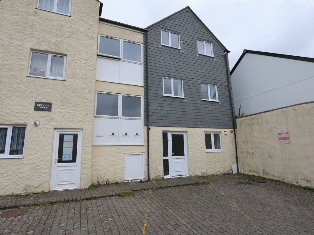 Property for sale in Gurneys Lane, Camborne, Cornwall TR14, £118,950
