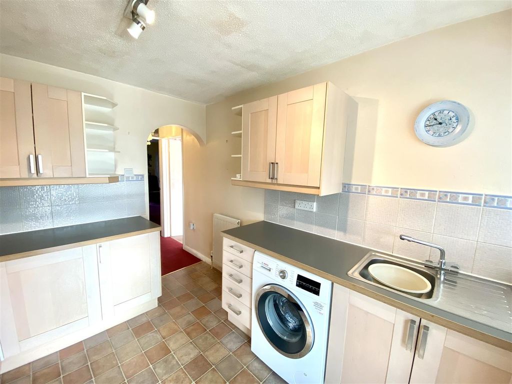 2 bed terraced house for sale in Oak Close, Bulwark, Chepstow NP16, £199,950