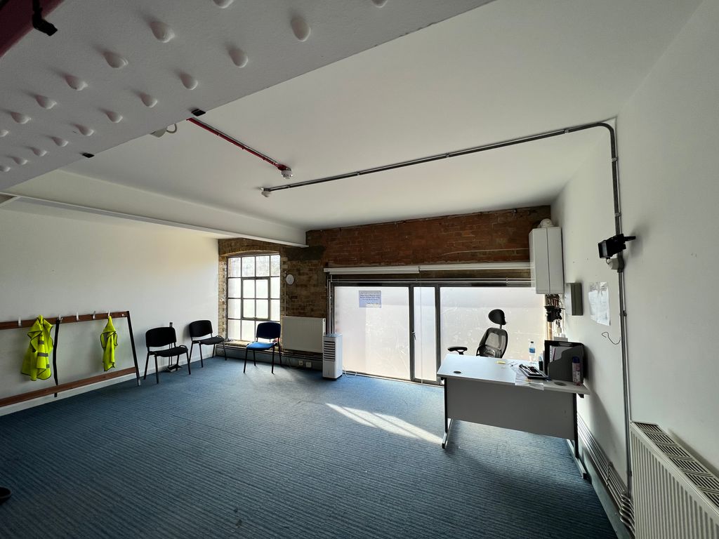 Office for sale in Orchard Place, London E14, £328,000
