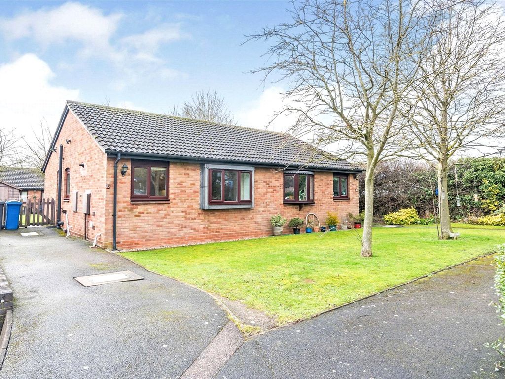 2 bed bungalow for sale in Samuel Close, Lichfield, Staffordshire WS13, £143,500