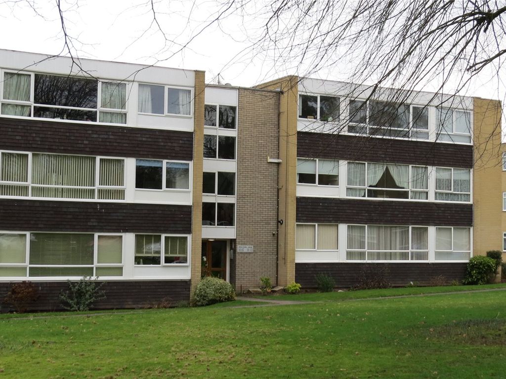 2 bed flat for sale in Lime Tree Avenue, Wolverhampton, West Midlands WV6, £195,000