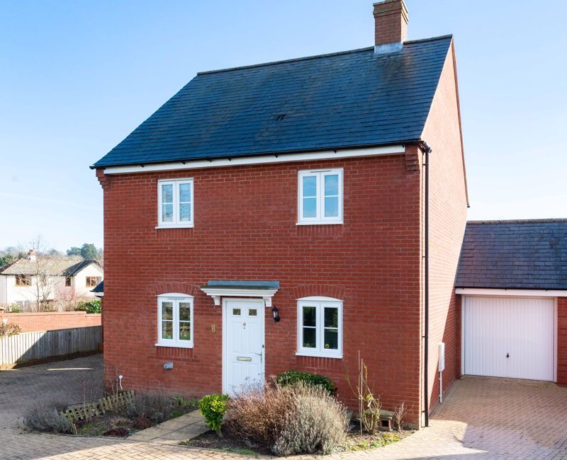 3 bed detached house for sale in Sutton Walls Grove, Kington HR5, £325,000