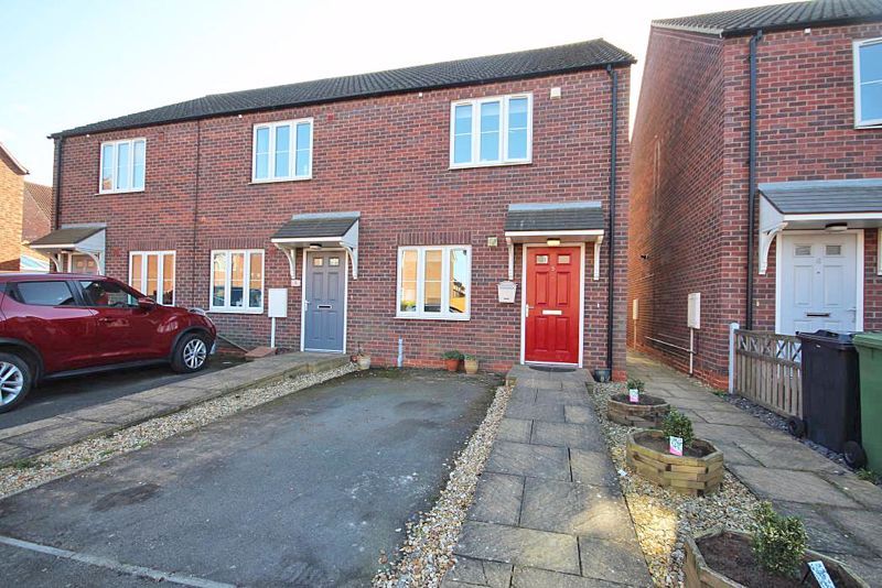 2 bed end terrace house for sale in Amberley Close, Scartho Top, Grimsby DN33, £144,550