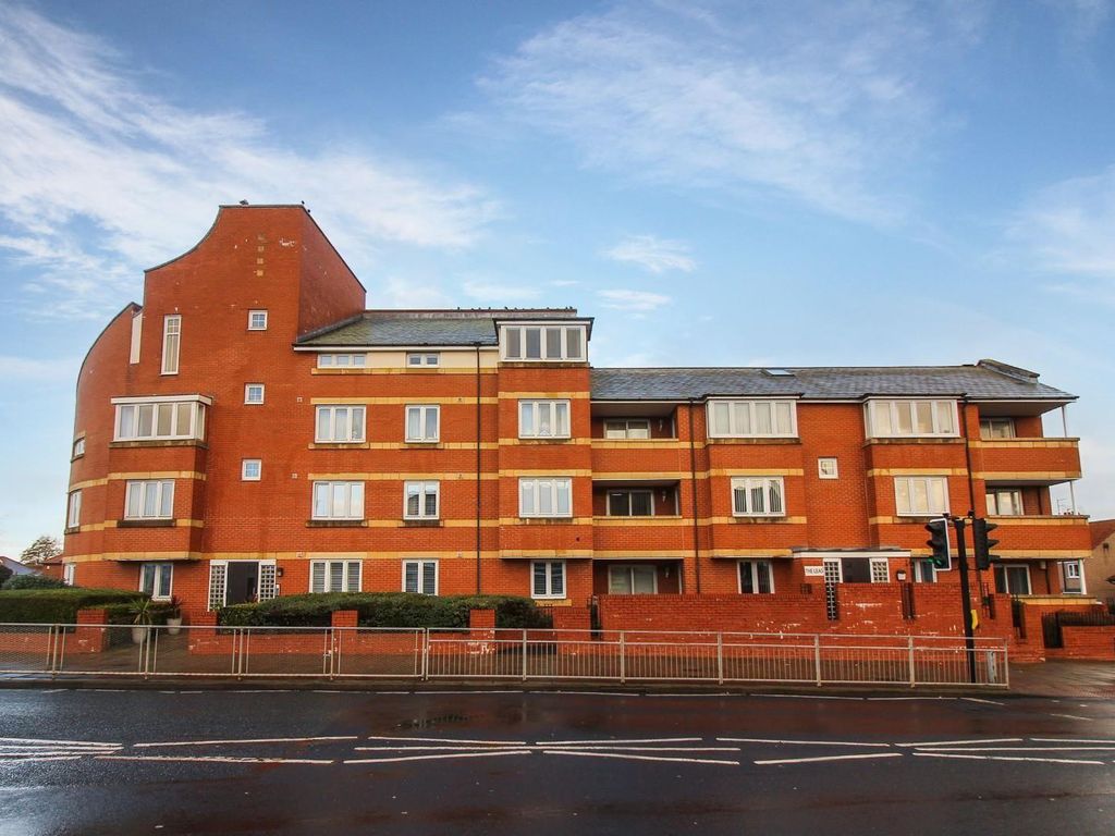 2 bed flat for sale in Seatonville Road, Whitley Bay NE25, £165,000