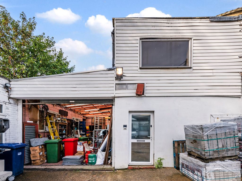 Light industrial for sale in Summers Row, London N12, £725,000