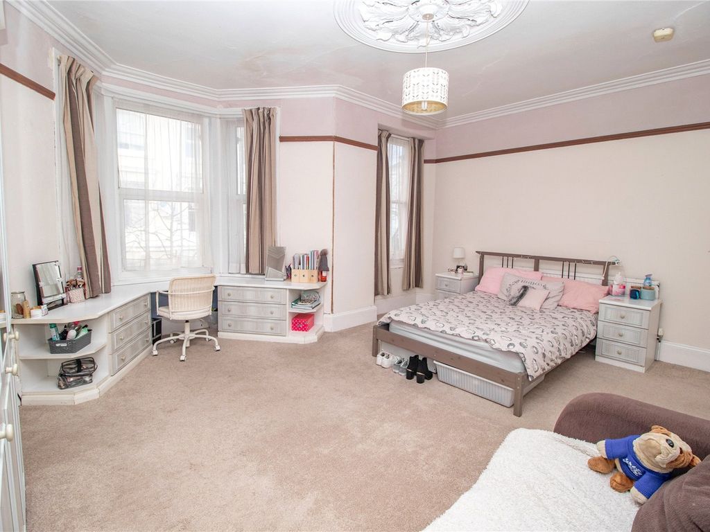3 bed maisonette for sale in Wyndham Street West, Plymouth, Devon PL1, £165,000