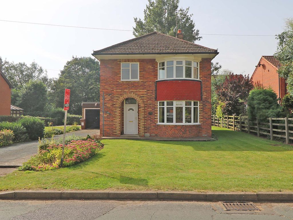 3 bed detached house for sale in Burnham Road, Owston Ferry, Doncaster DN9, £295,000